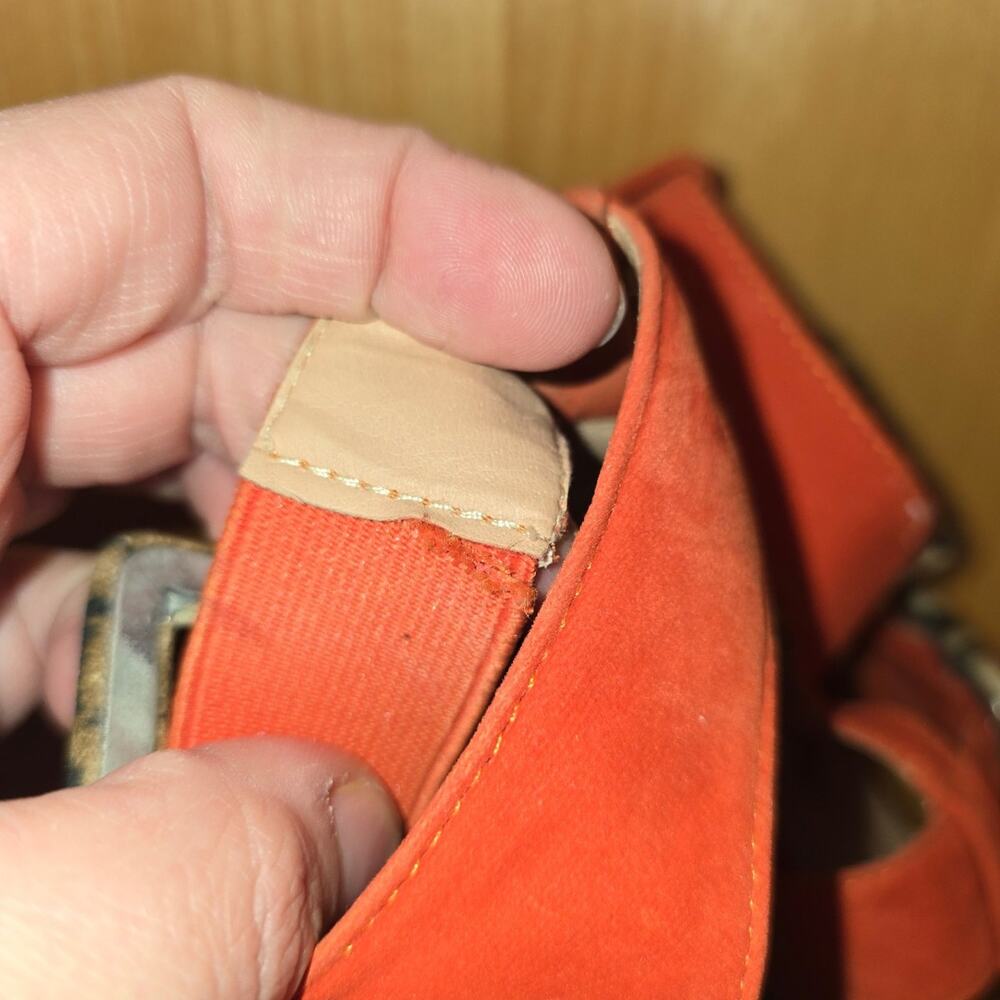 Super fun Wegde Sandal Heels Cheete Prink and Orange Size 6 - Picture 3 of 6